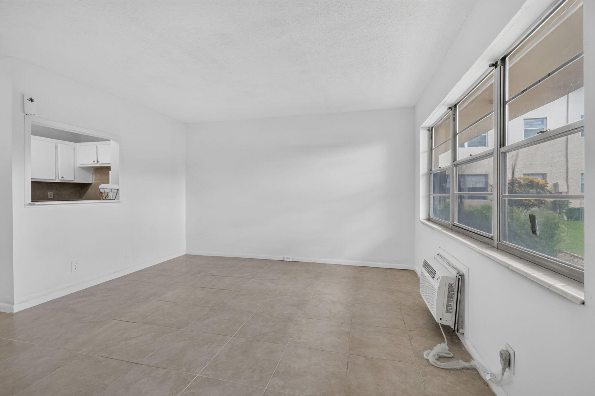 210 Canterbury J, Unit 1, West Palm Beach, FL 33417 Photo