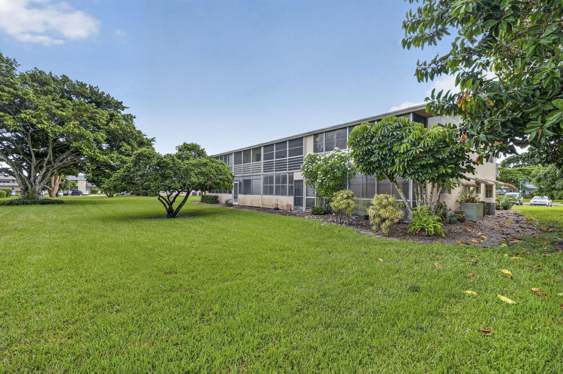 210 Canterbury J, Unit 1, West Palm Beach, FL 33417 Photo