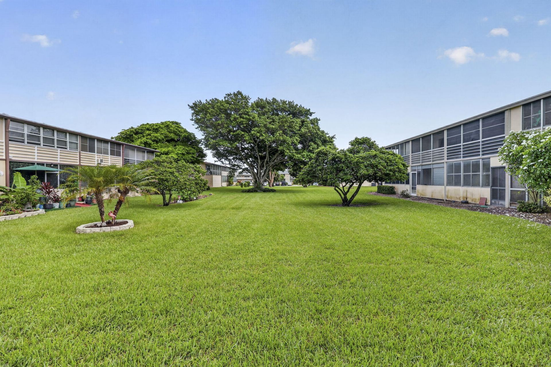210 Canterbury J, Unit 1, West Palm Beach, FL 33417 Photo