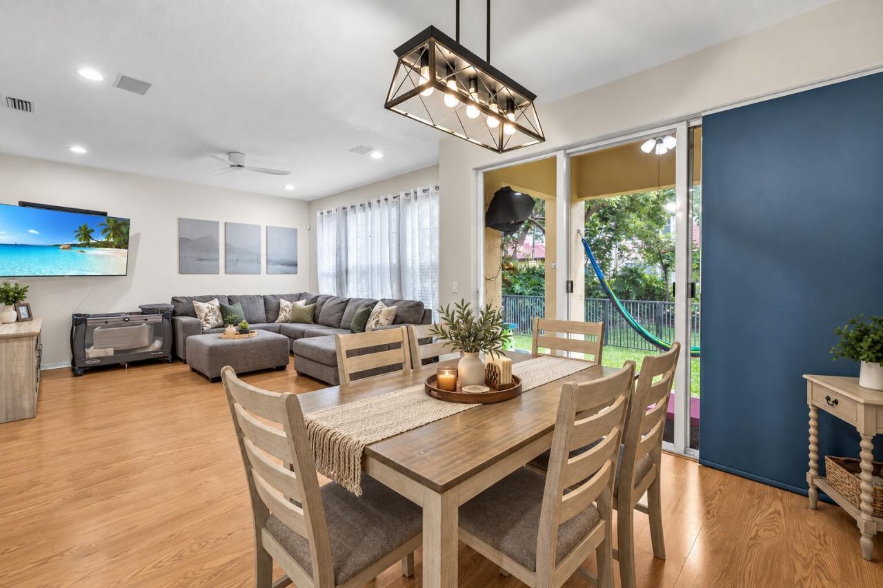 5725 NW 120th Avenue, Coral Springs, FL 33076 Photo
