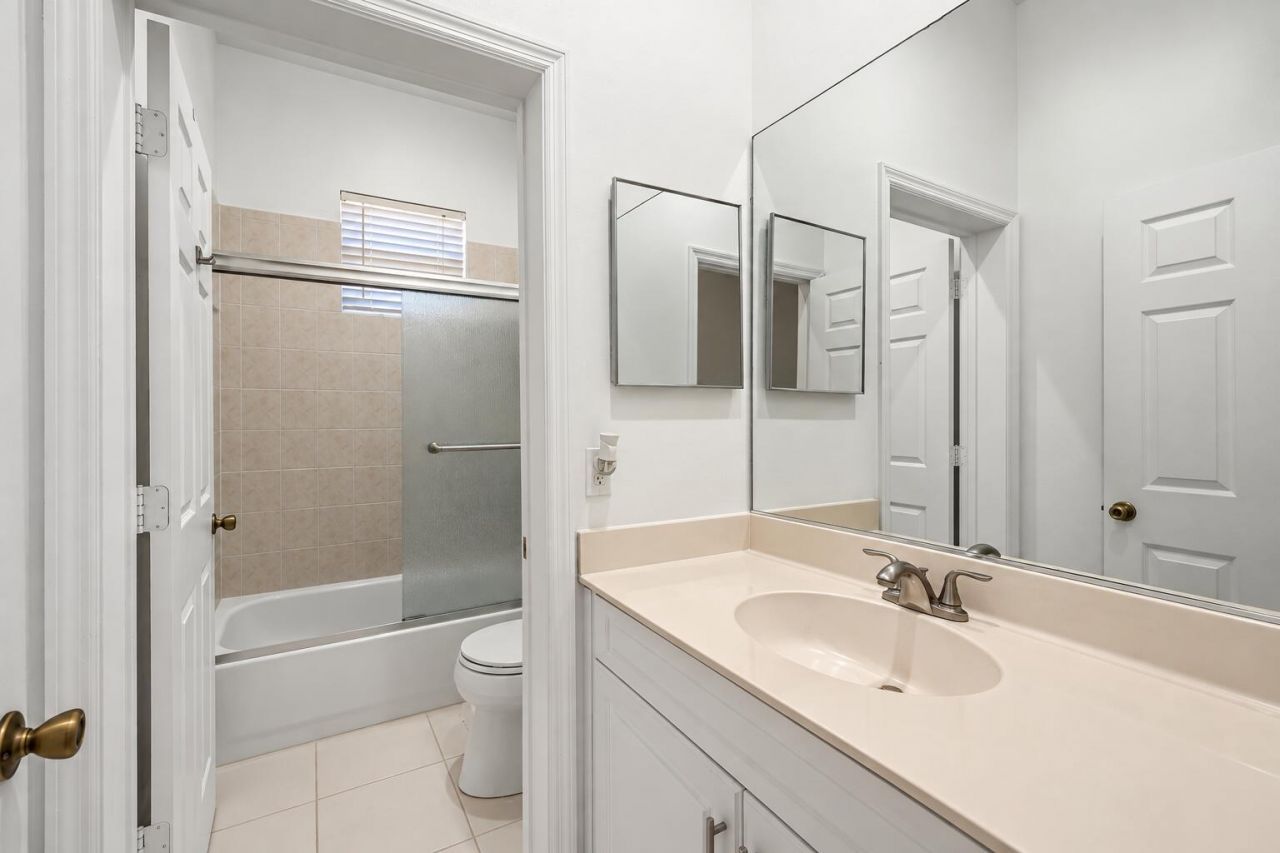 5725 NW 120th Avenue, Coral Springs, FL 33076 Photo