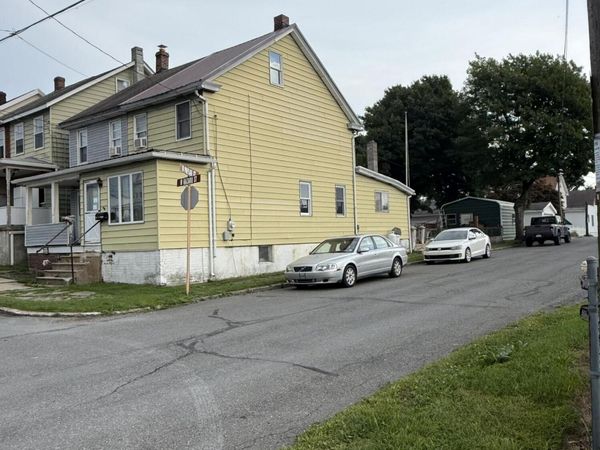 251 W Hazard, Summit Hill, PA 18250