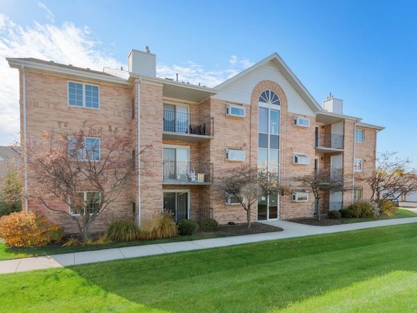 18302 Robin Lane , Unit D1, Homewood, IL 60430