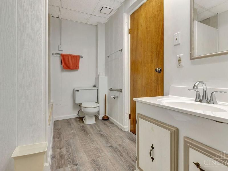 2549 Trevor Place, Cincinnati, OH 45225 Photo 13