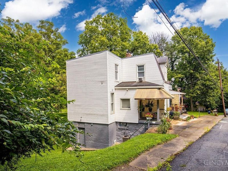 2549 Trevor Place, Cincinnati, OH 45225 Photo 4