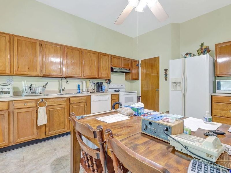 2549 Trevor Place, Cincinnati, OH 45225 Photo 9