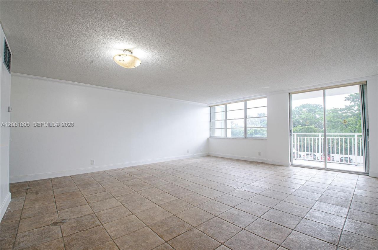 2150 Sans Souci Blvd , Unit B305, North Miami, FL 33181 Photo
