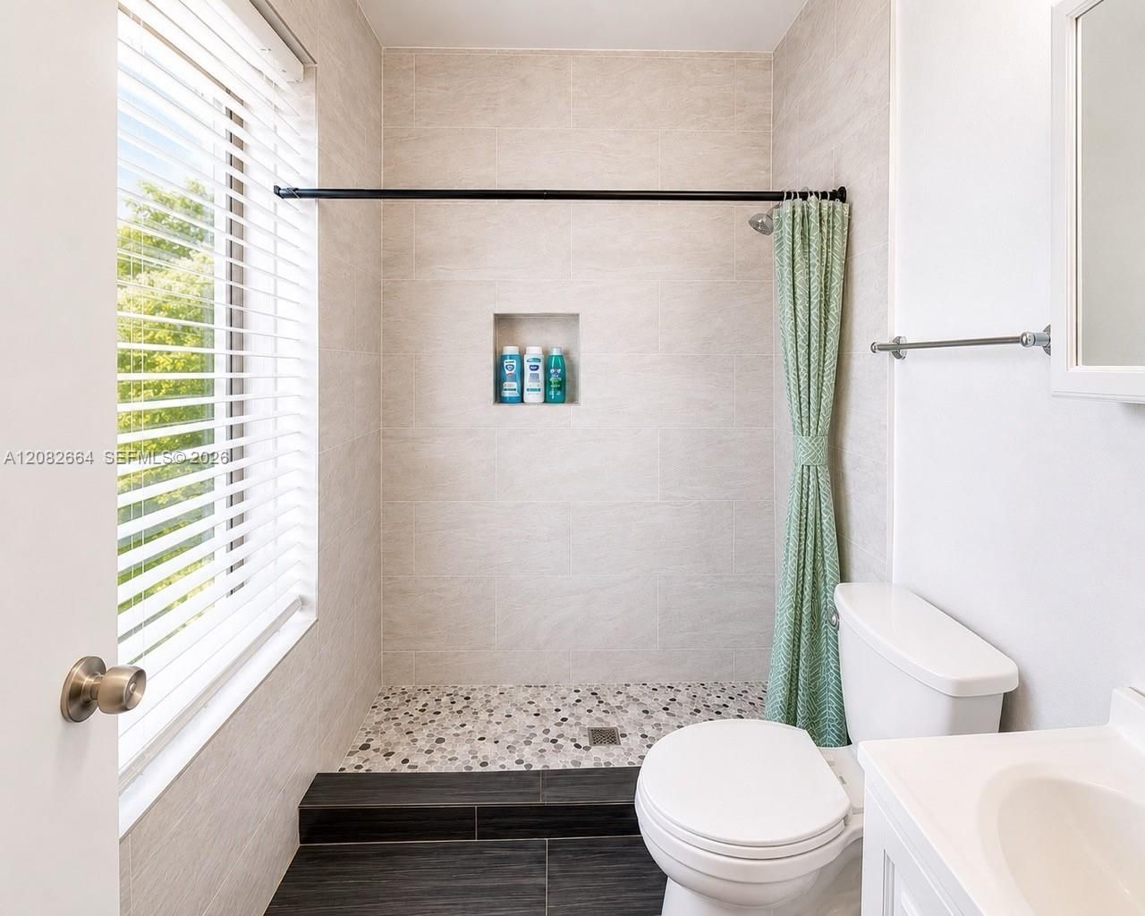3025 Indian Creek Dr , Unit 310, Miami Beach, FL 33140 Photo