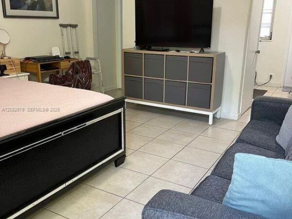 730 SW 10th St , Unit 1, Miami, FL 33130