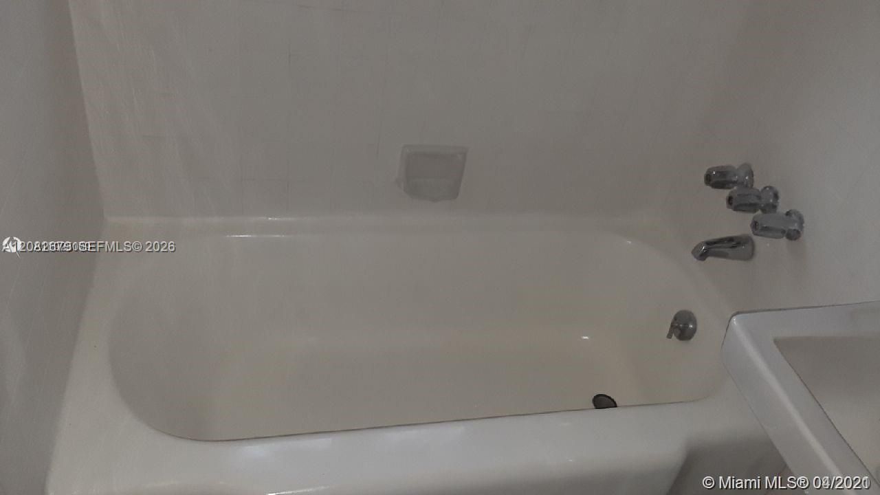 730 SW 10th St, Unit 1, Miami, FL 33130 Photo