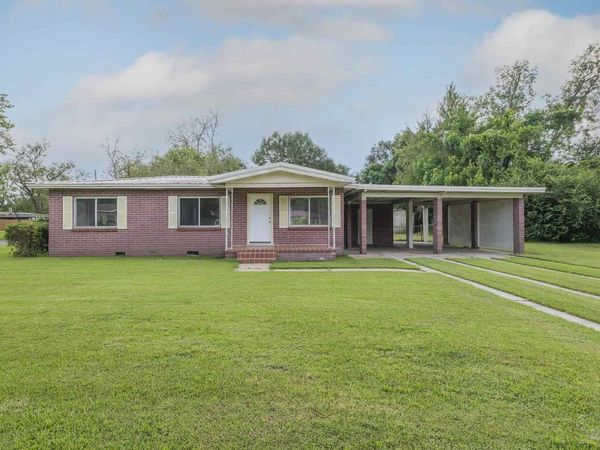 11 Ivanhoe Ave, Pensacola, FL 32534