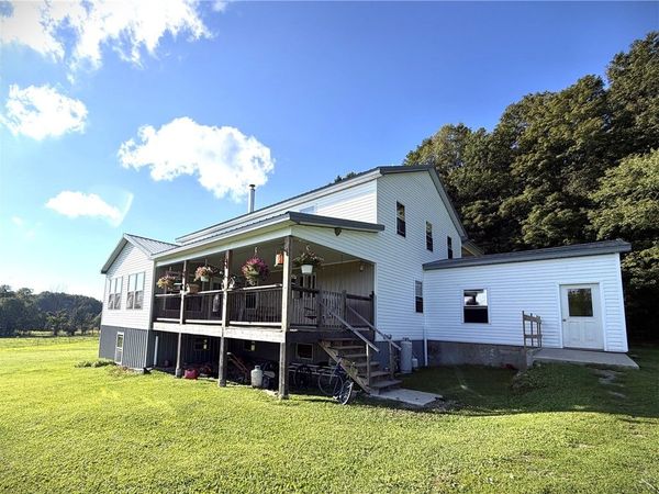 9480 Ravlin Hill Road , Clymer, NY 14724