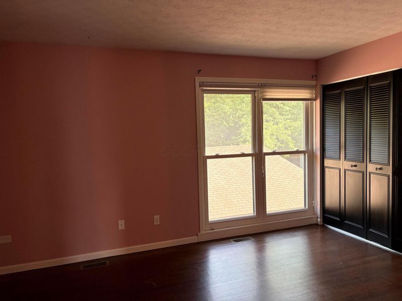 2802 Churchill Drive, Unit 33, Columbus, OH 43221 Photo 12