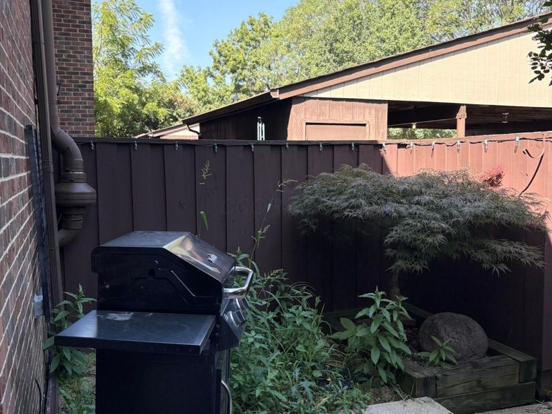 2802 Churchill Drive, Unit 33, Columbus, OH 43221 Photo 16