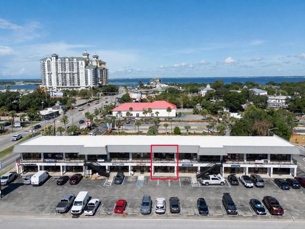 127 Harbor Boulevard, Unit 7, Destin, FL 32541