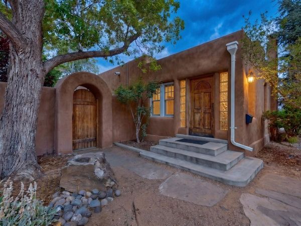315 Solano Drive NE, Albuquerque, NM 87108