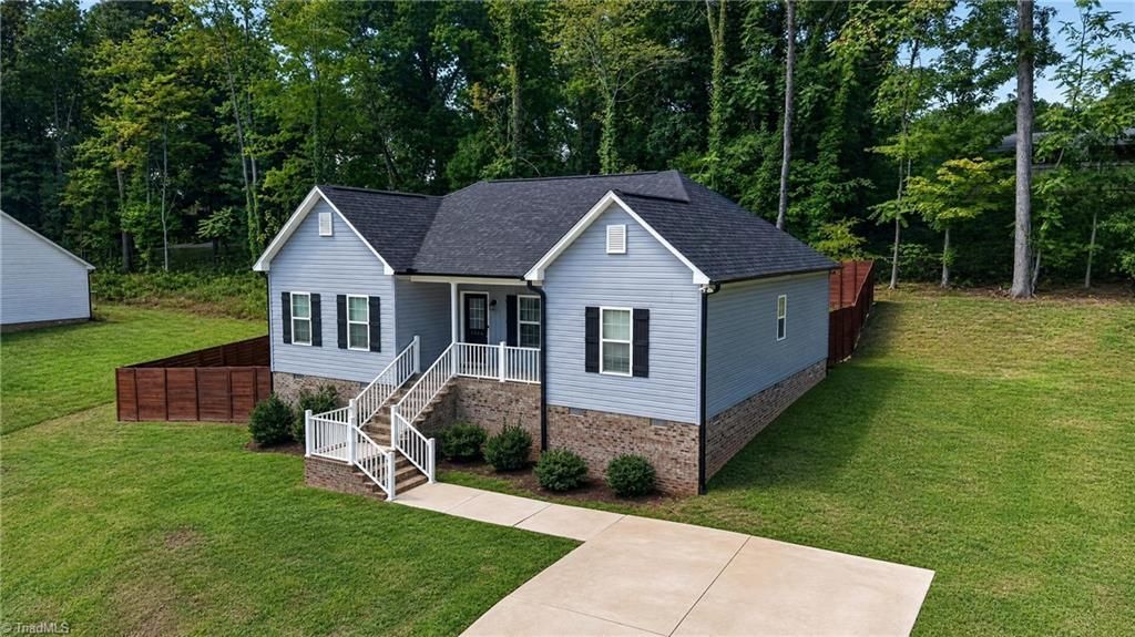 1566 Brookdale Drive, Asheboro, NC 27205 Main Photo