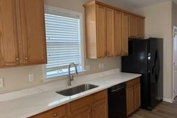 109 Foxglove Avenue photo 4