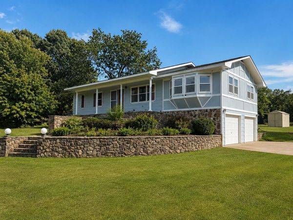 11627 State Route 17 , West Plains, MO 65775