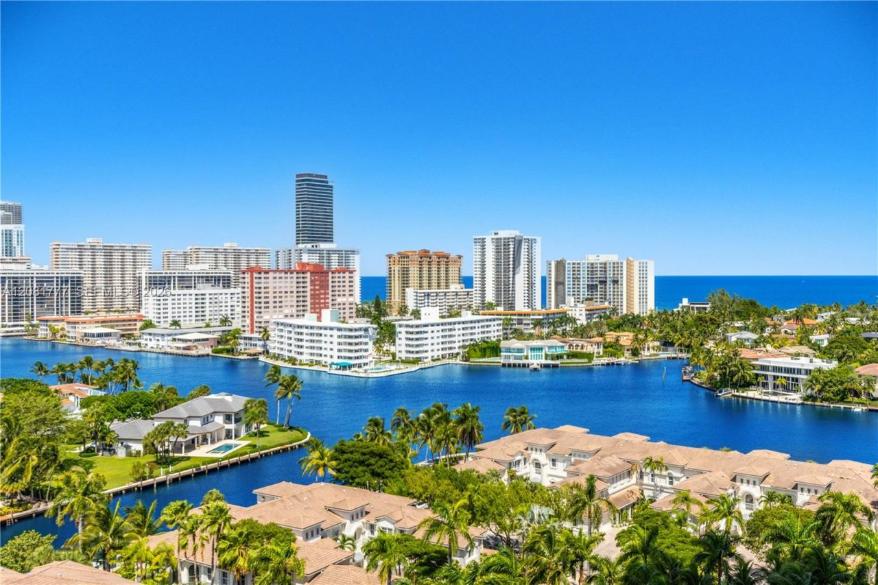 21200 NE Point Pl , Unit 1404, Aventura, FL 33180 Photo