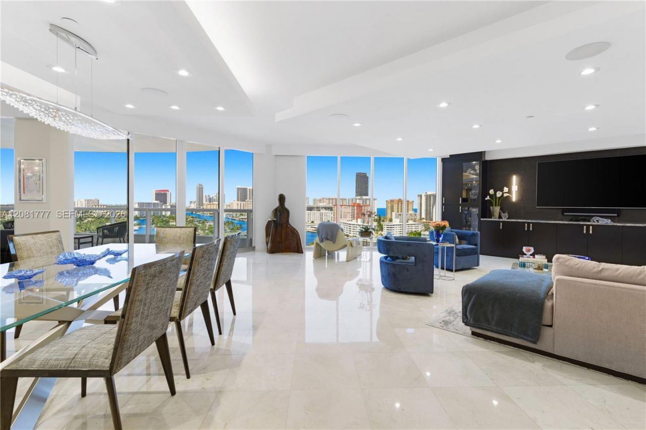 21200 NE Point Pl , Unit 1404, Aventura, FL 33180 Photo