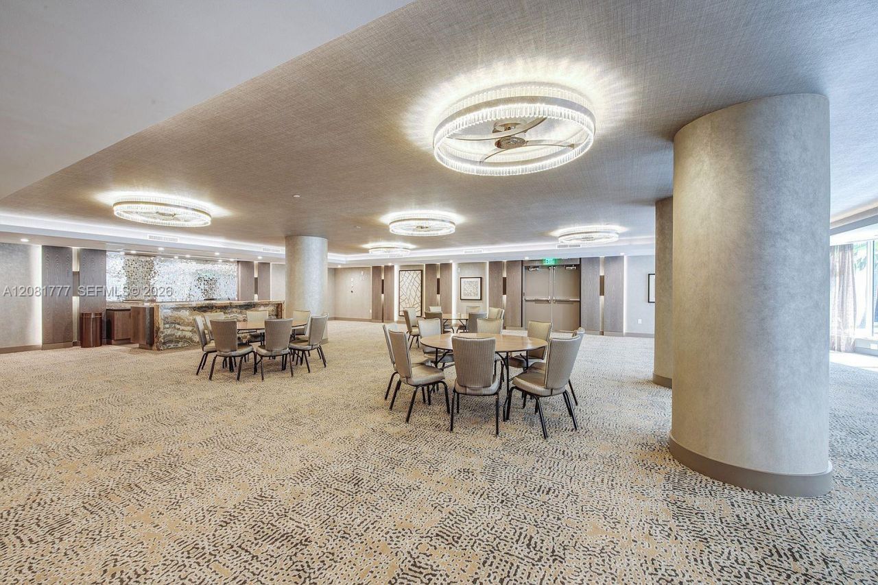 21200 NE Point Pl , Unit 1404, Aventura, FL 33180 Photo