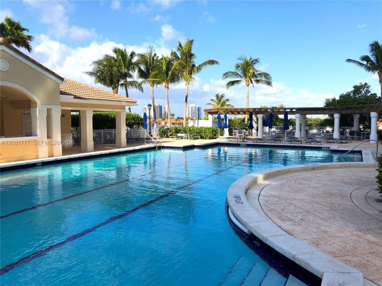 21200 NE Point Pl , Unit 1404, Aventura, FL 33180 Photo
