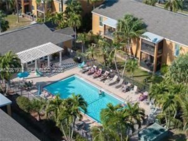 12642 Kenwood , Unit B, Fort Myers, FL 33907