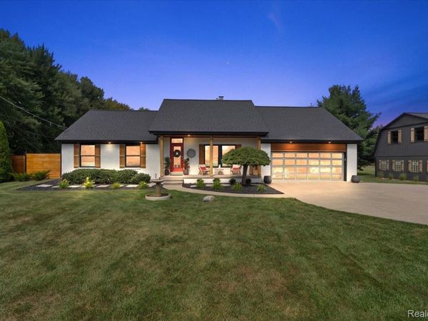 47037 Sugarbush Road, Chesterfield Township, Mi 48047