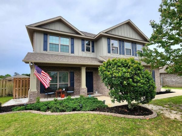 1774 Waterford Dr, Gulf Breeze, FL 32563