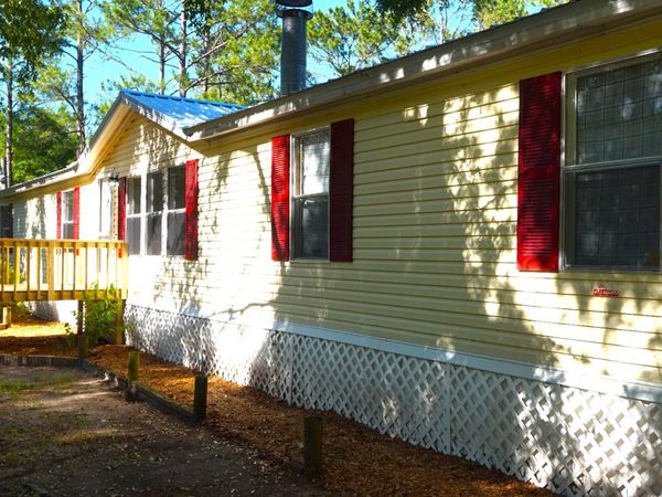 515 NE JACARANDA TER, Lee, FL 32059