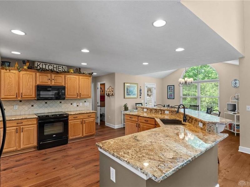 3140 Lantern Glow Court, Bellbrook, OH 45305 Photo 13