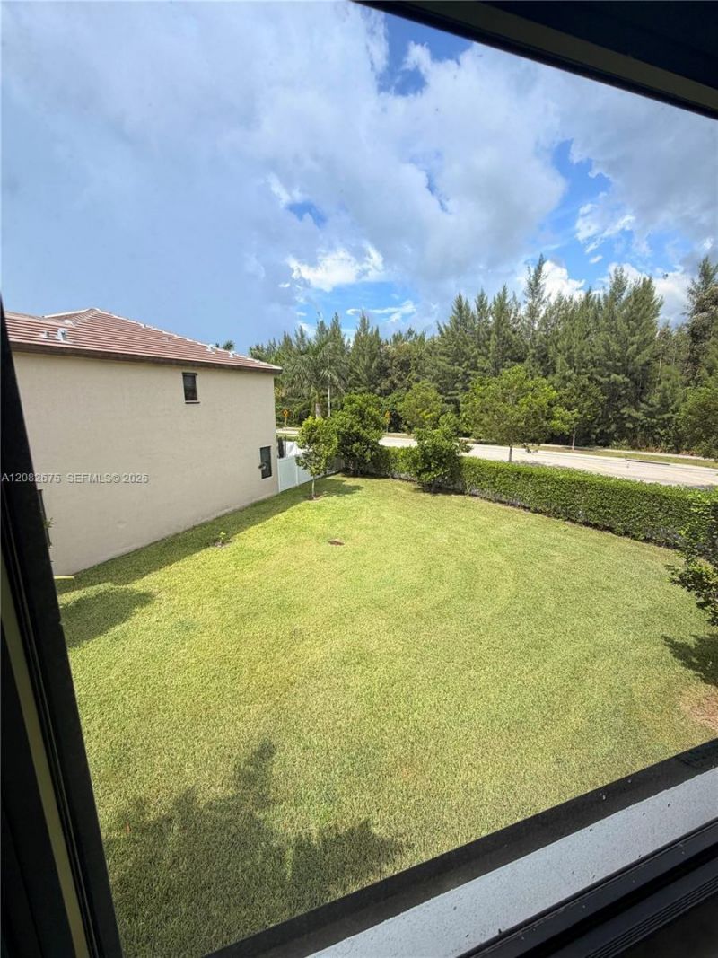 11388 W 34th Way , Hialeah, FL 33018 Photo