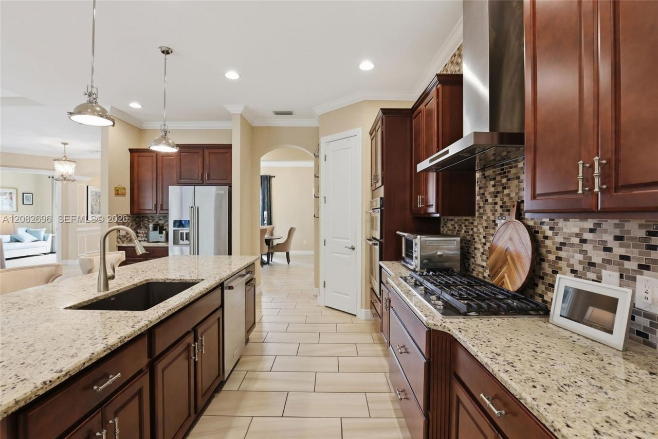 2303 Somerset Pl , Naples, FL 34120 Photo