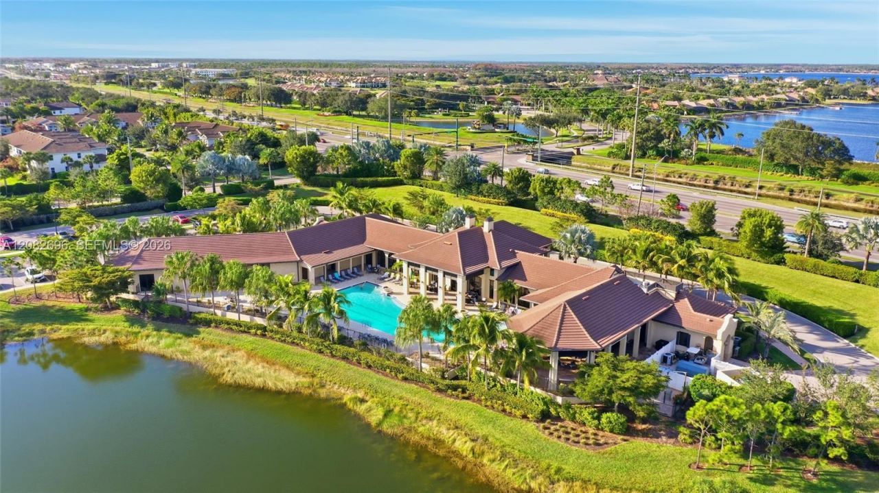 2303 Somerset Pl , Naples, FL 34120 Photo