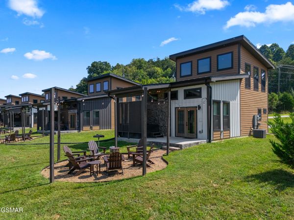 984 Goose Gap Road, Sevierville, TN 37876