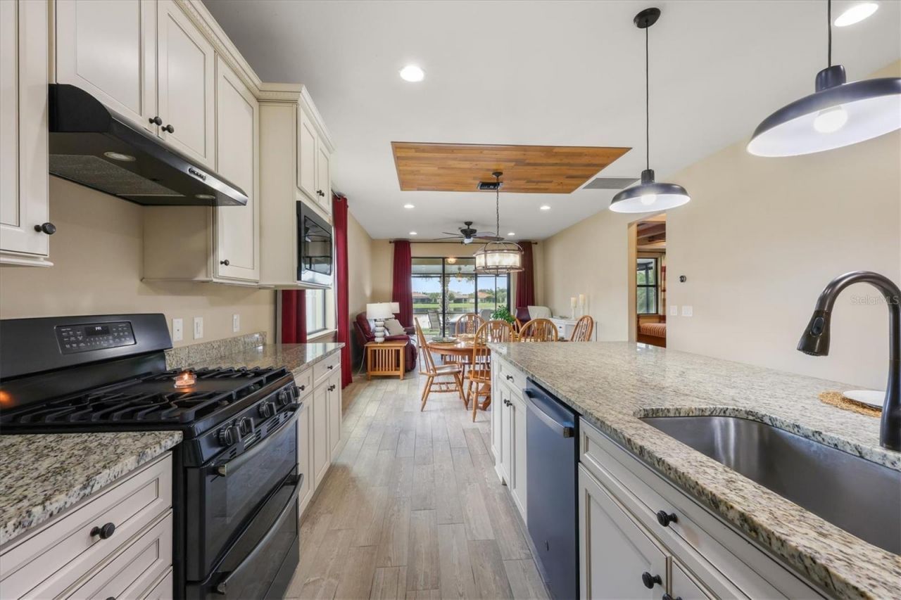 17523 Hampton Falls Terrace, Bradenton, FL 34202 Photo