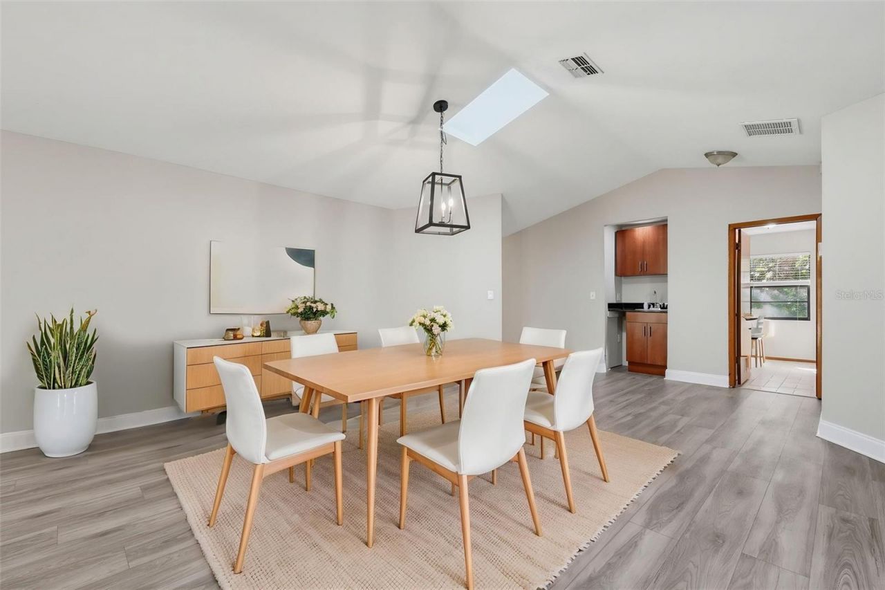 7256 Royal Oak Drive, Spring Hill, FL 34607 Photo