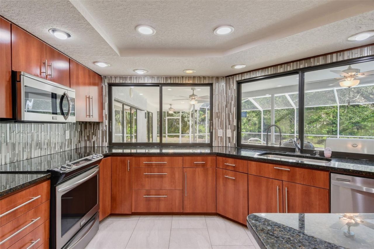 7256 Royal Oak Drive, Spring Hill, FL 34607 Photo