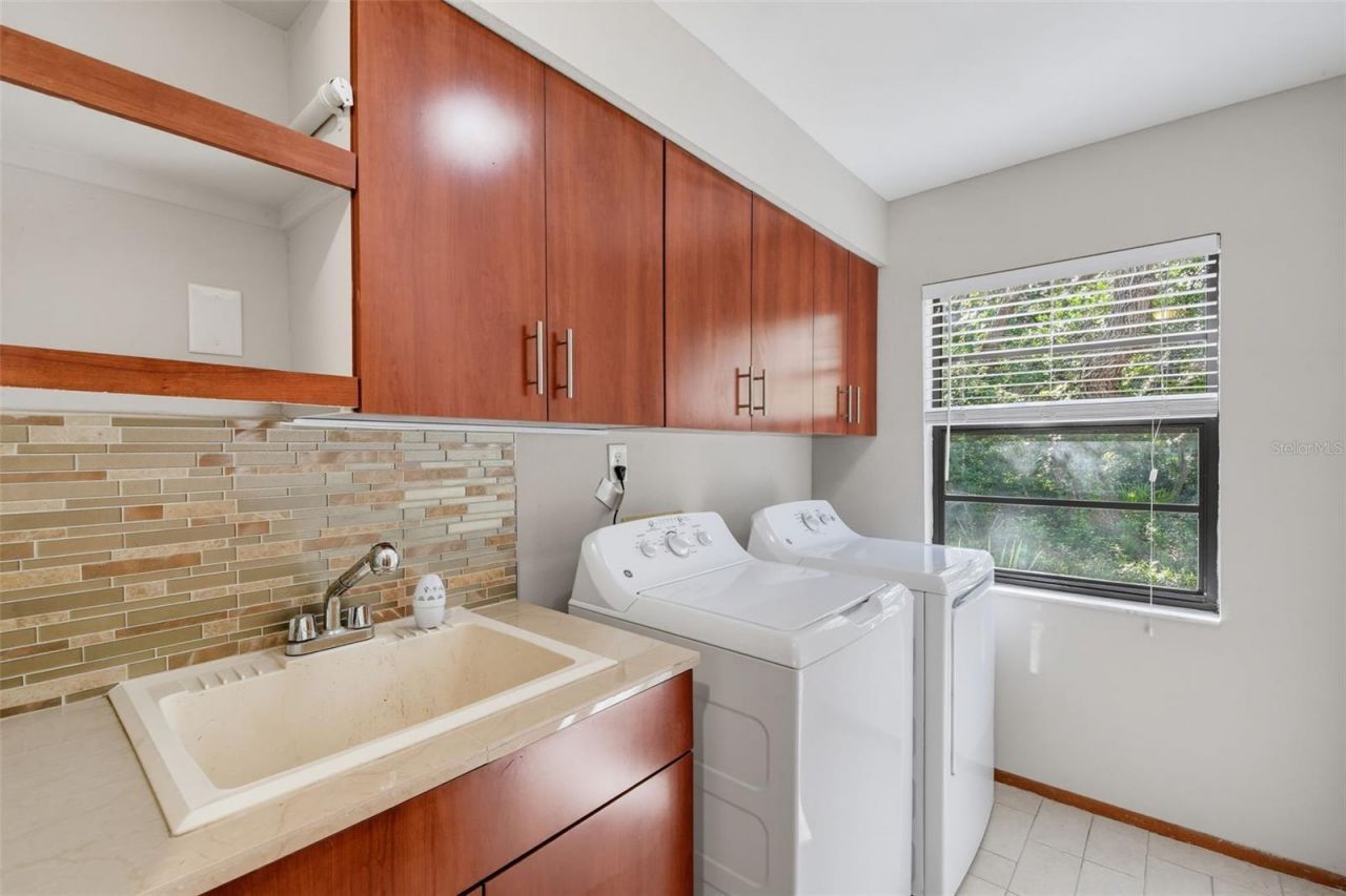 7256 Royal Oak Drive, Spring Hill, FL 34607 Photo