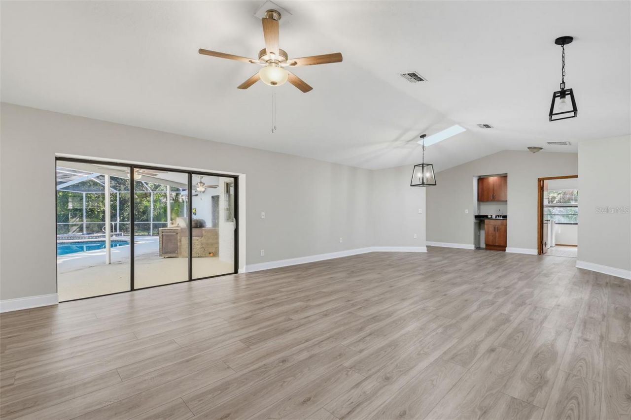 7256 Royal Oak Drive, Spring Hill, FL 34607 Photo