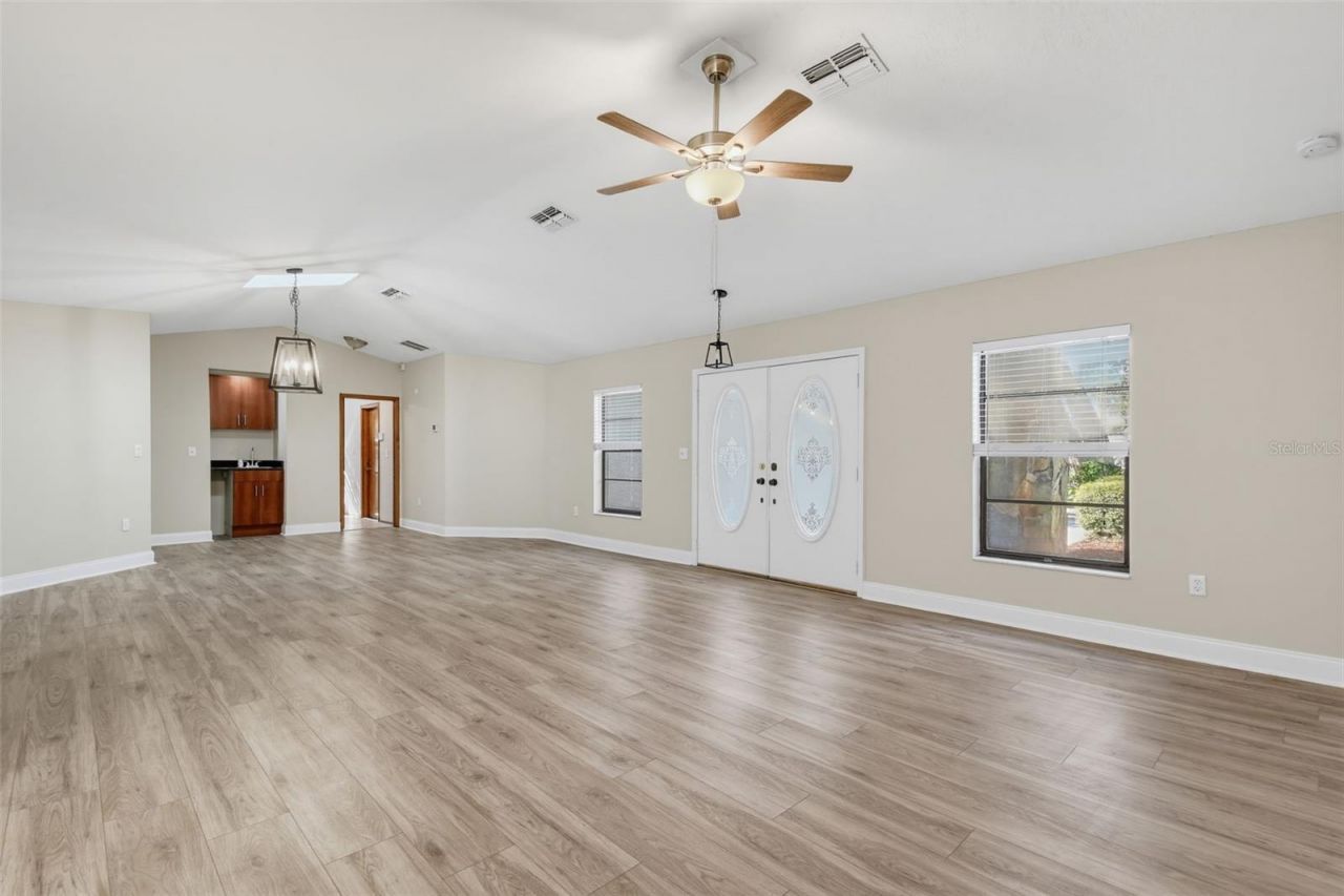 7256 Royal Oak Drive, Spring Hill, FL 34607 Photo