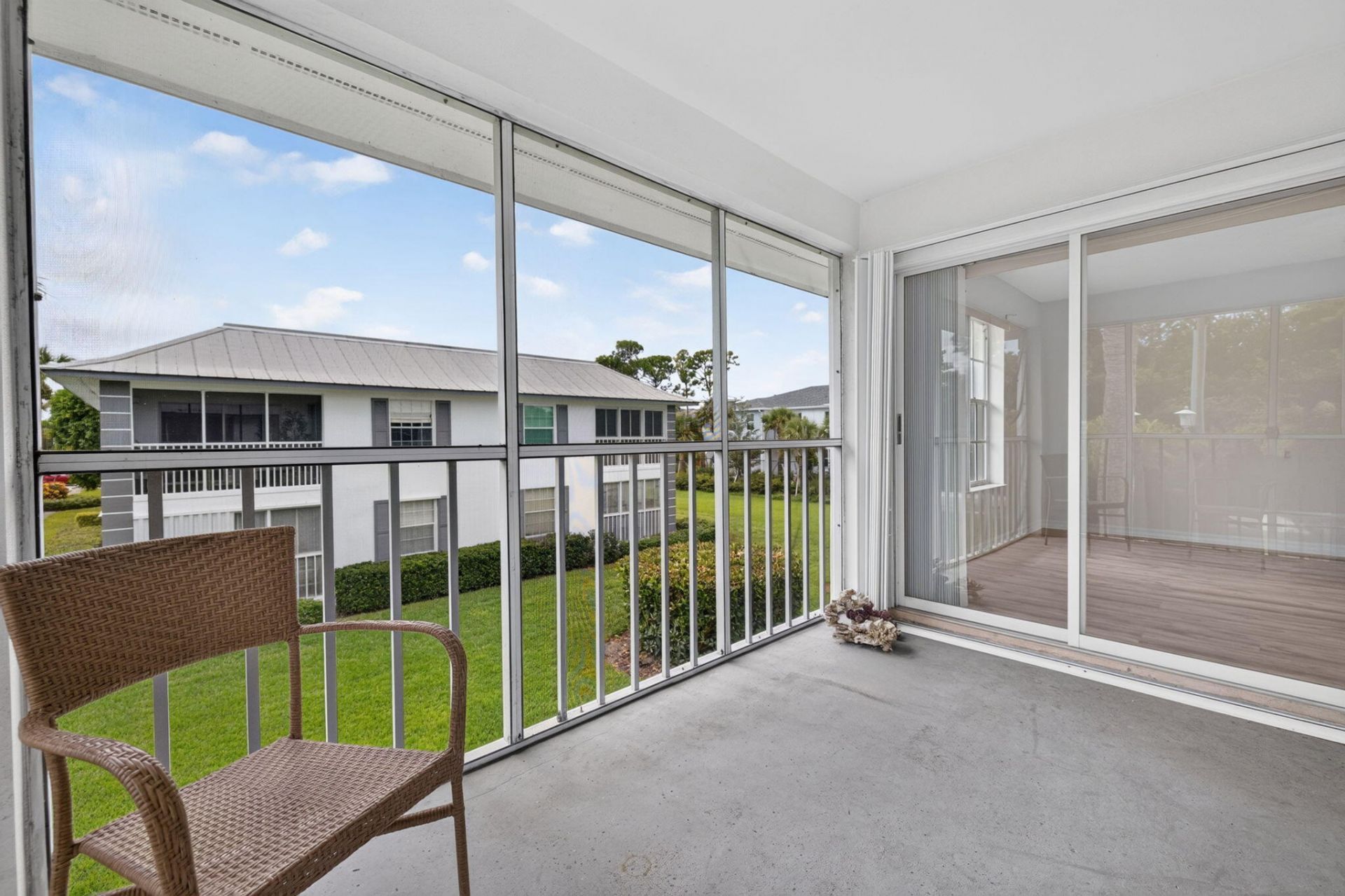 803 SE Central Parkway, Unit 9, Stuart, FL 34994 Photo