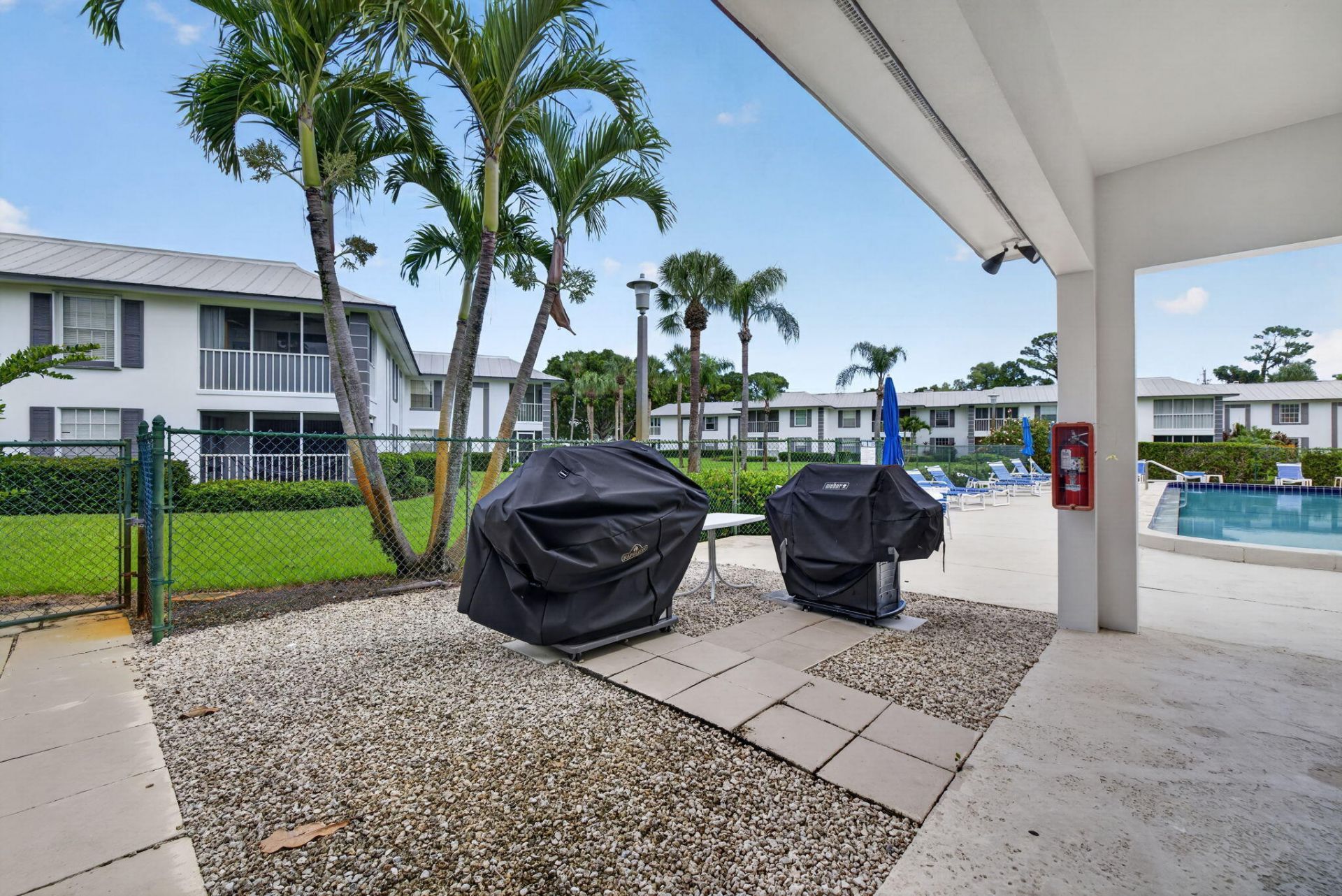 803 SE Central Parkway, Unit 9, Stuart, FL 34994 Photo