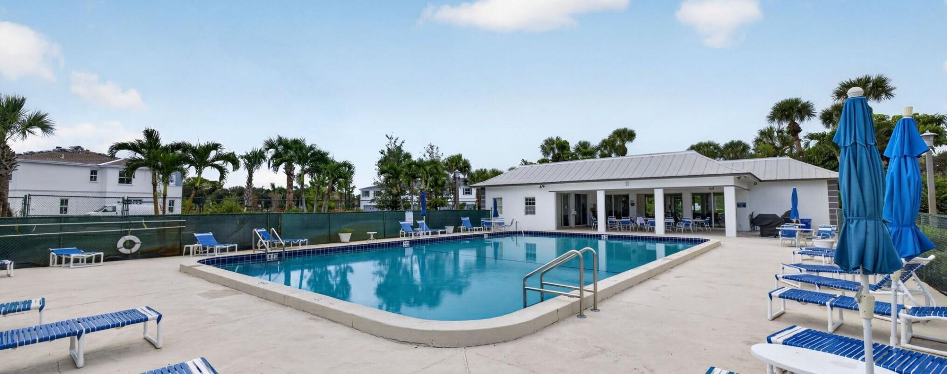 803 SE Central Parkway, Unit 9, Stuart, FL 34994 Photo