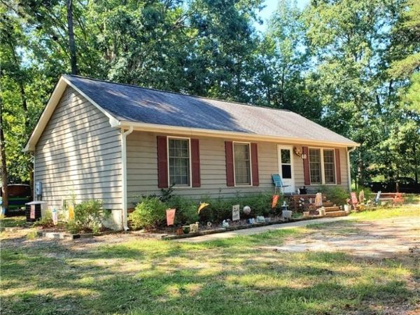 123 Patrick Henry Drive , Ruther Glen, VA 22546