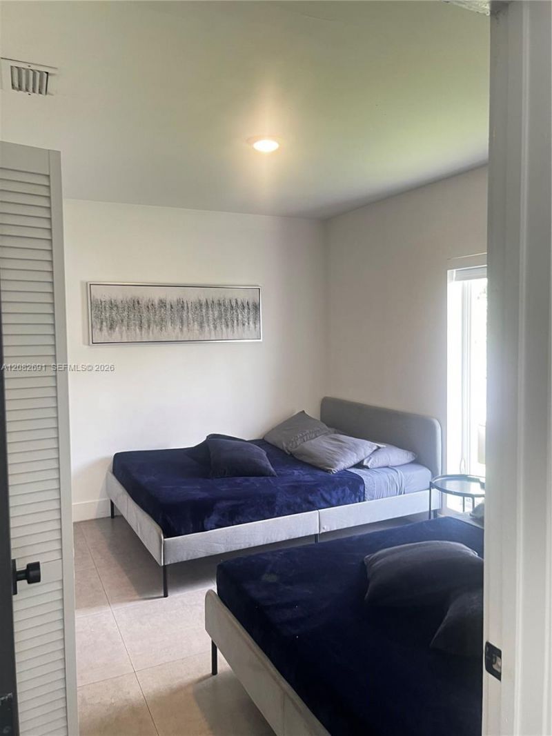 15 NW 52nd St , Miami, FL 33127 Photo