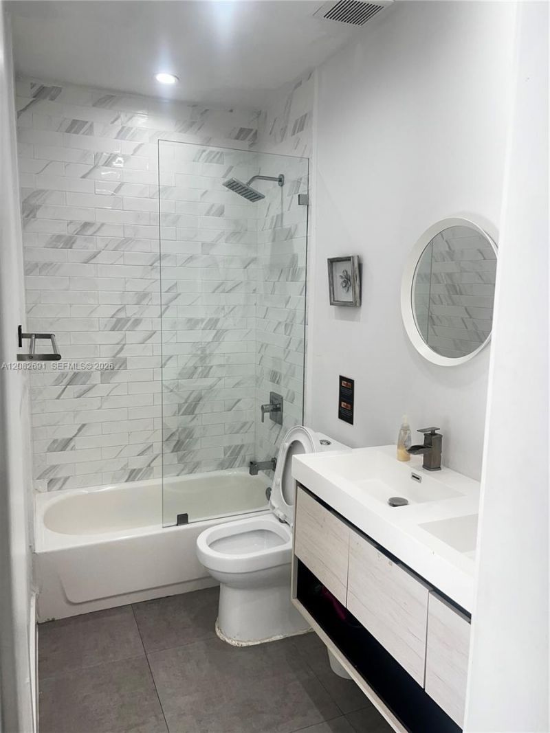 15 NW 52nd St , Miami, FL 33127 Photo
