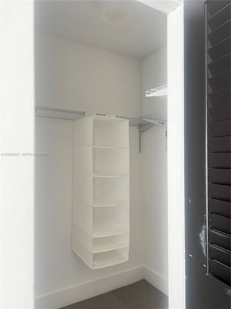 15 NW 52nd St , Miami, FL 33127 Photo