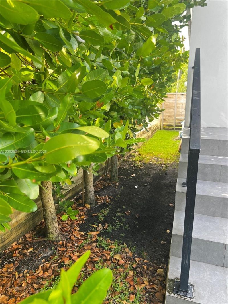 15 NW 52nd St , Miami, FL 33127 Photo